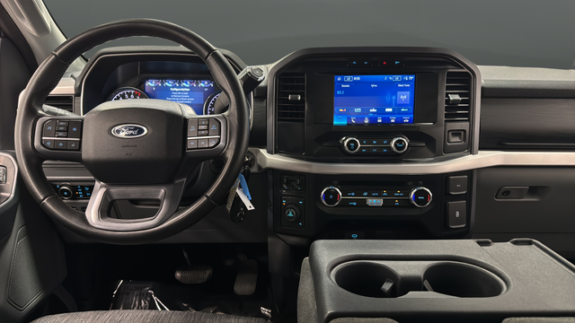 Used 2023 Oxford White Ford XLT image 11