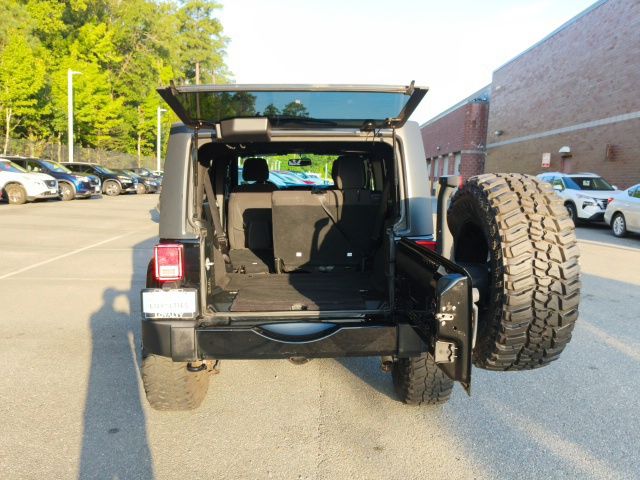 Used 2018 Jeep Wrangler JK SUV