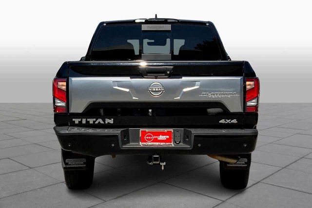 2023 Nissan Titan Platinum Reserve 4