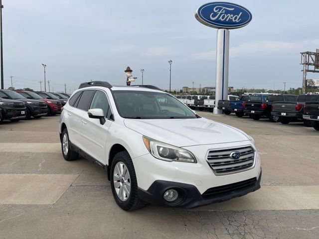 Used 2015 Subaru Outback 2.5i Premium with VIN 4S4BSBHC6F3360826 for sale in Kansas City