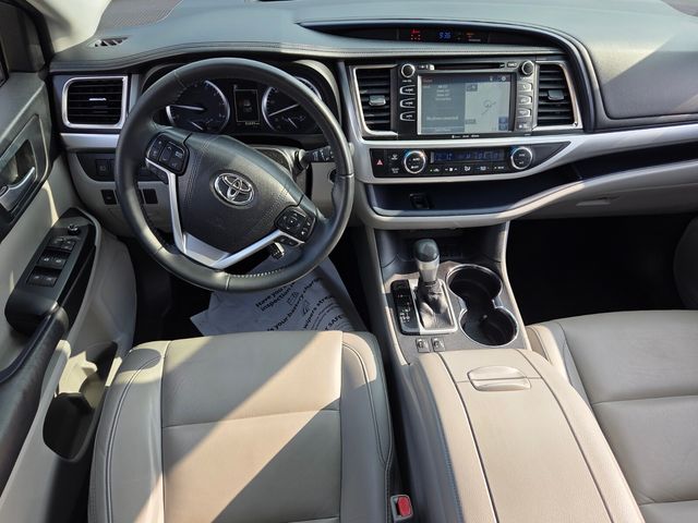 Used 2019 Toyota Highlander SUV