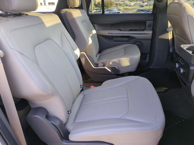 Used 2021 White Ford Limited image 34