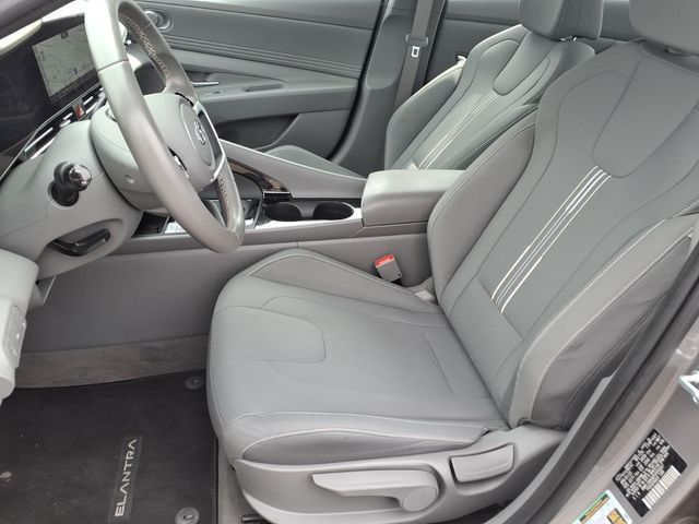 2023 Hyundai Elantra - Image 21
