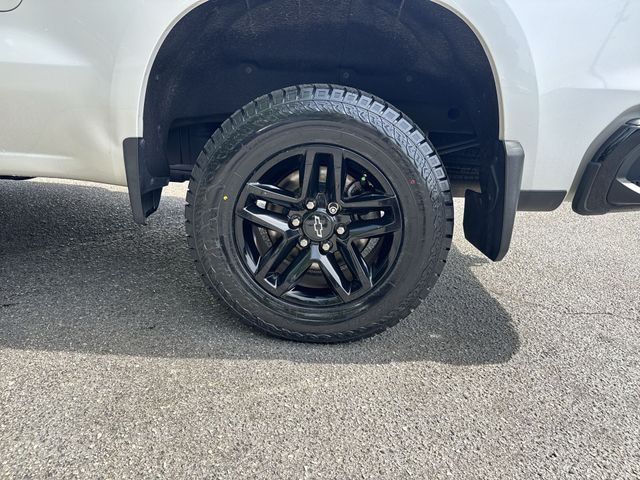 Used 2021 Beige Chevrolet LT Trail Boss image 32