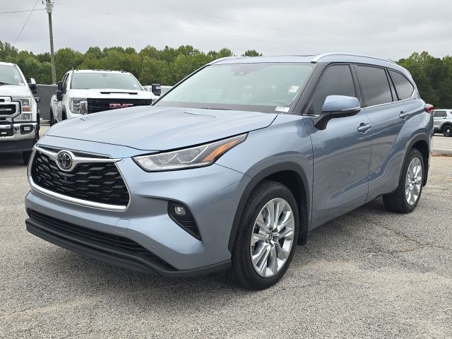 Photo of 2022 Toyota Highlander Limited in Dallas, GA 2022 Toyota Highlander Limited  44363A