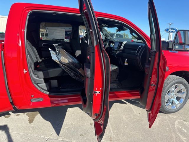 2025 Ram 1500 Big Horn/Lone Star 11