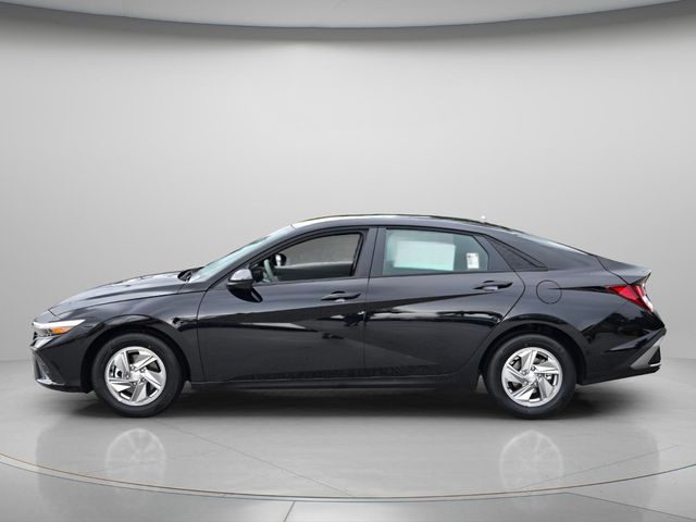 2026 Hyundai Elantra - $21,659