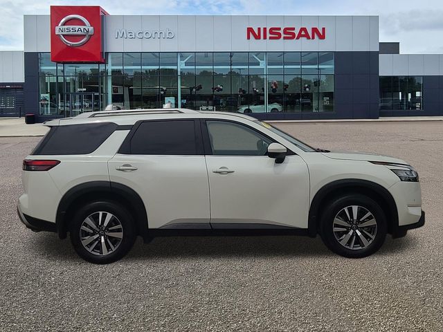 Used 2024 Nissan Pathfinder SUV