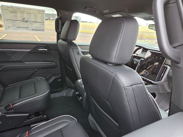 2026 GMC Acadia Denali AWD