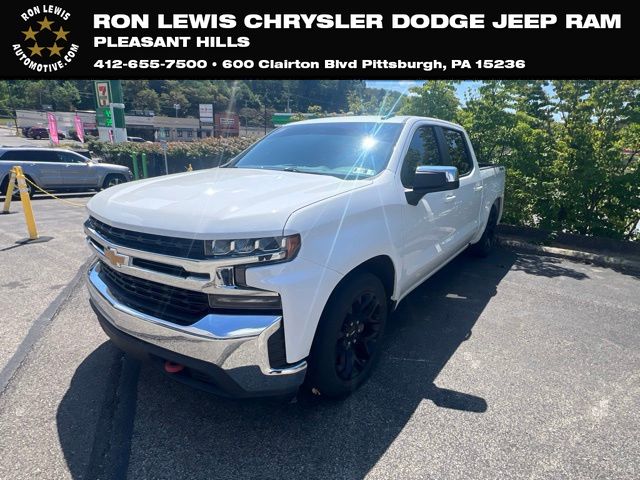 Summit White 2022 Chevrolet Silverado 1500 Pickup Truck Four-Wheel Drive 8-Speed Automatic