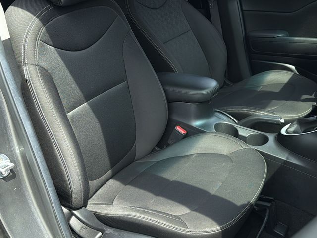 Used 2017 Gray Kia Base image 32