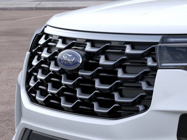 New 2026 White Ford Platinum image 18