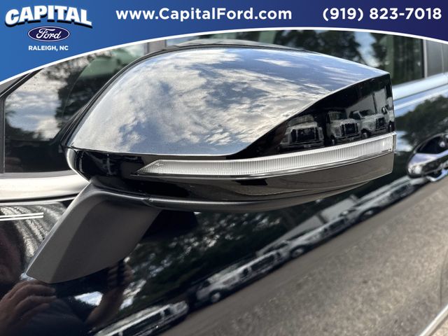 Used 2025 Black Kia EX image 12