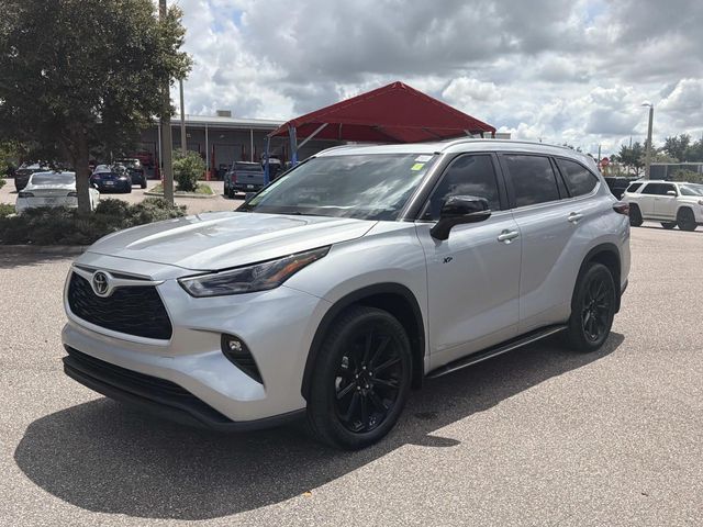 Used 2025 Toyota Highlander Hybrid SUV