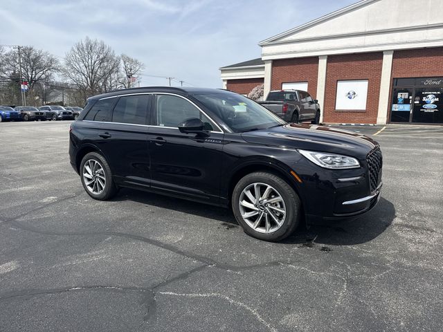 Certified Used 2025  Lincoln Grand Touring image 11