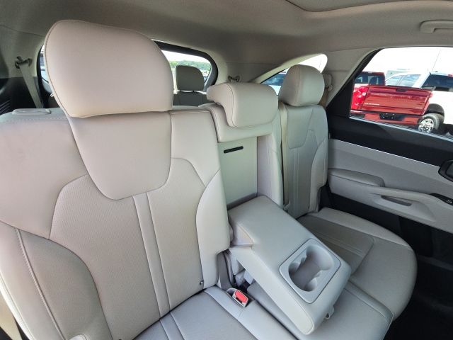 2024 Kia Sorento S:168915A