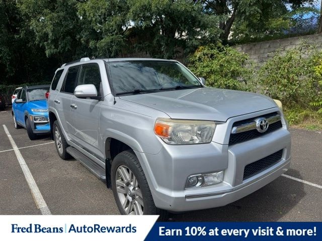 Classic Silver Metallic 2013 Toyota 4Runner SUV / Crossover All-Wheel Drive 5-Speed Automatic Overdrive