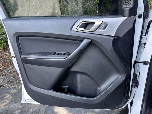 Used 2023 White Ford XLT image 27