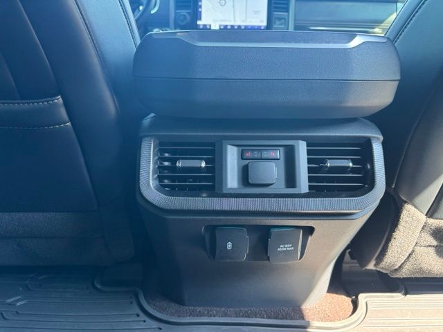 Used 2023 White Ford Platinum image 15