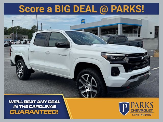 Summit White 2024 Chevrolet Colorado Pickup Truck Four-Wheel Drive 8-Speed Automatic