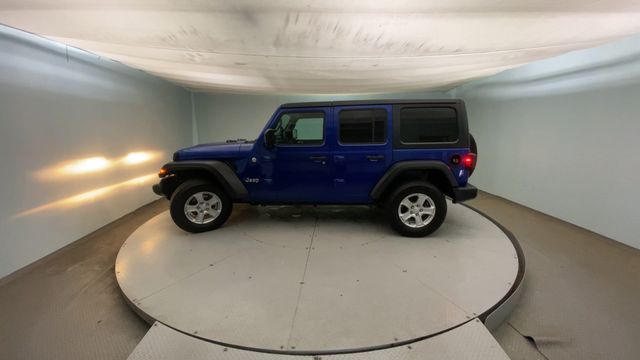 Used 2019 Blue Jeep Unlimited Sport S image 9