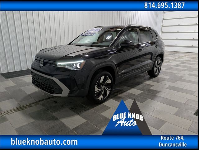 Black 2025 Volkswagen Taos SE 4Motion SUV / Crossover All-Wheel Drive 8-Speed Automatic