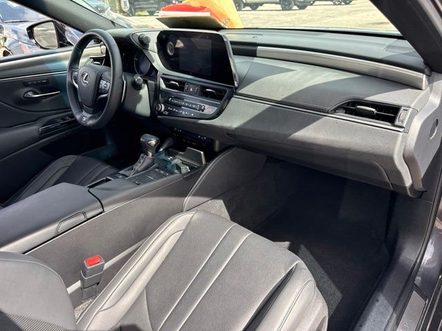 2022 Lexus ES - $39,888