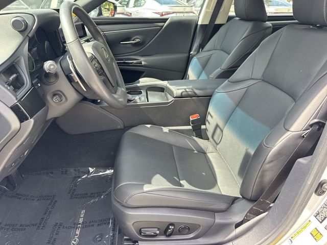 Used 2024 Lexus ES Sedan