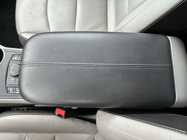 Used 2021 Black GMC SLT image 25