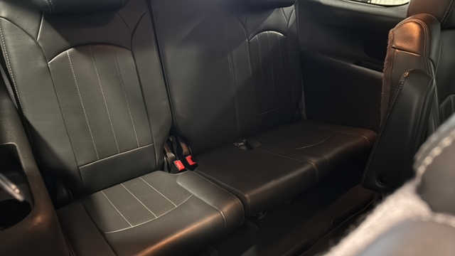 Used 2014 White Diamond Clearcoat GMC Denali image 27