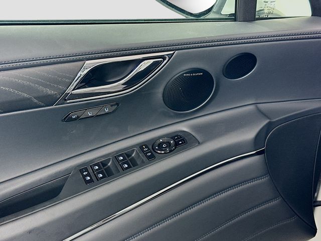 Thumbnail: 2026 Genesis GV80 - 20