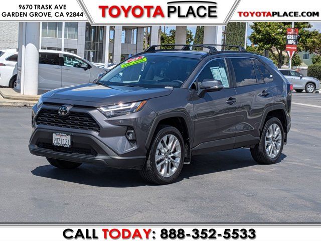 2025 Toyota RAV4 XLE Premium FWD's photo