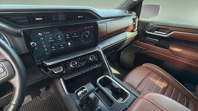 Used 2024 Silver GMC Denali Ultimate image 25