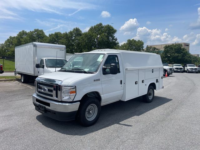2025 Ford E-Series E-350 SD