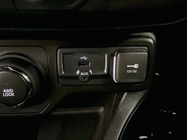 2020 Jeep Renegade Latitude Black at South Hills Kia
