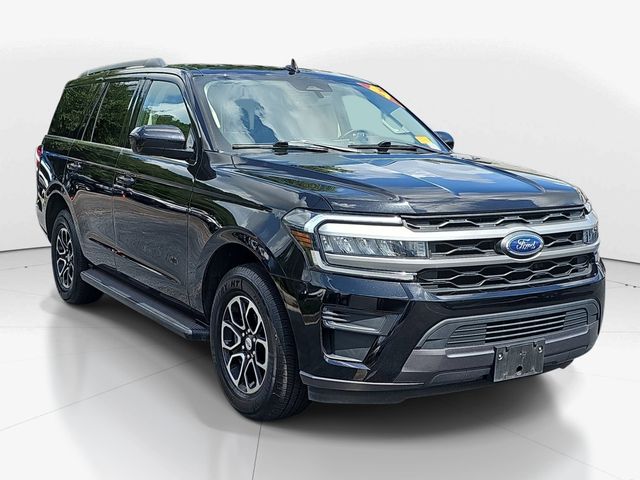 Black Metallic 2024 Ford Expedition XLT 4WD SUV / Crossover Four-Wheel Drive Automatic