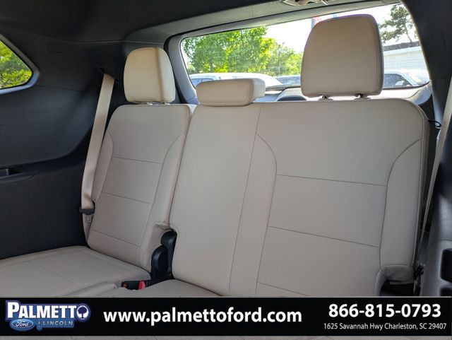 used 2025 Buick Enclave car, priced at $39,195