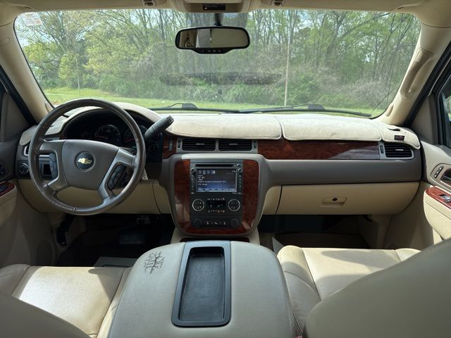 Used 2013 White Chevrolet LTZ image 13