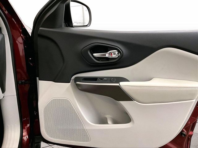 2020 Jeep Cherokee Limited Red at Subaru and VW of Moon Township