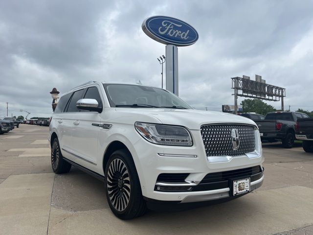 Used 2021 Lincoln Navigator Black Label with VIN 5LMJJ2TT8MEL20736 for sale in Kansas City