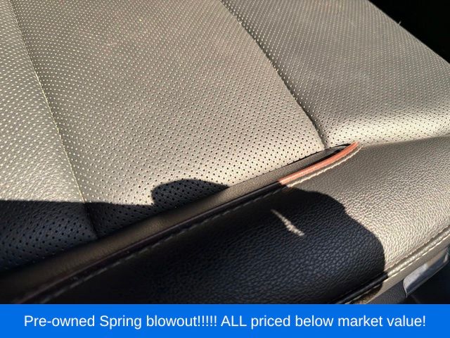 Used 2022 Black Ford Lariat image 23