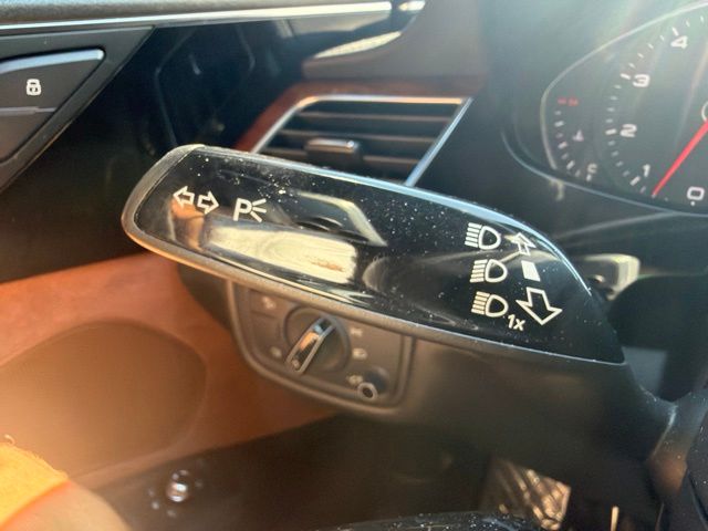 Used 2011 White Audi L 4.2 image 19