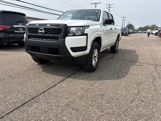 Glacier White 2025 Nissan Frontier Pickup Truck Four-Wheel Drive 9-Speed Automatic Overdrive