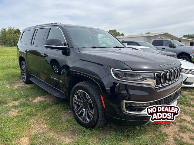 Diamond Black Crystal Pearlcoat 2024 Jeep Wagoneer L Series II RWD SUV / Crossover 4X2 8-Speed Automatic