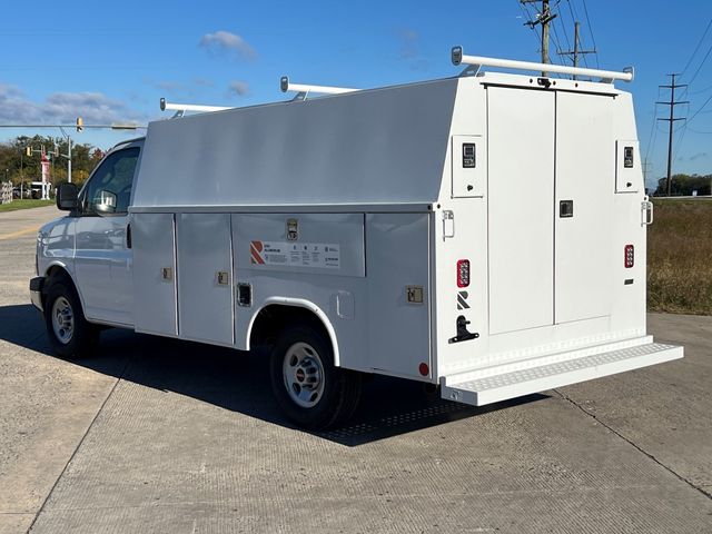 2024 GMC Savana 3500 Work Van 4