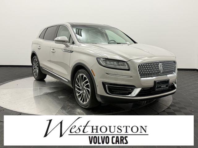 Ceramic Pearl Metallic Tri-Coat 2019 Lincoln Nautilus SUV / Crossover Front-Wheel Drive 8-Speed Automatic
