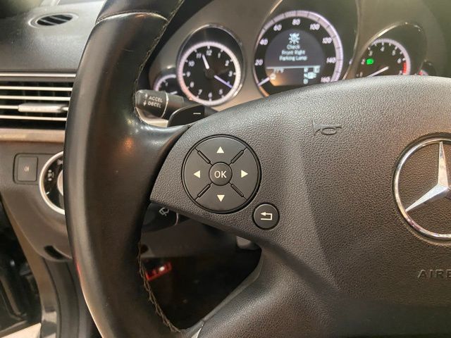 2011 Mercedes-Benz E 350 thumbnail 19