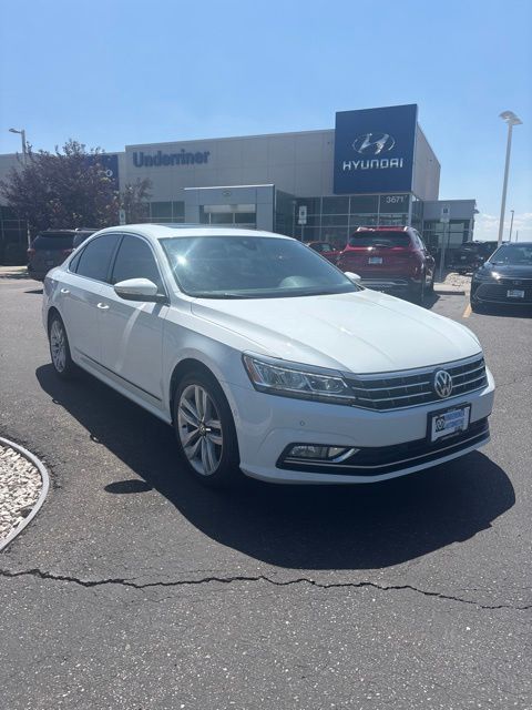 White 2017 Volkswagen Passat Sedan Front-Wheel Drive 6-Speed Automatic