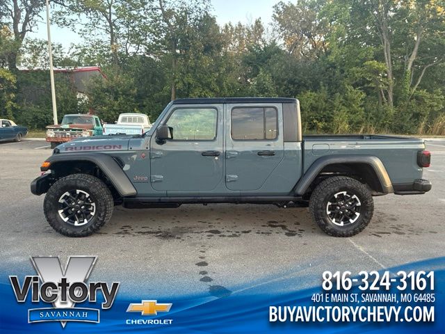 Anvil Clearcoat 2026 Jeep Gladiator Pickup Truck Four-Wheel Drive 8-Speed Automatic
