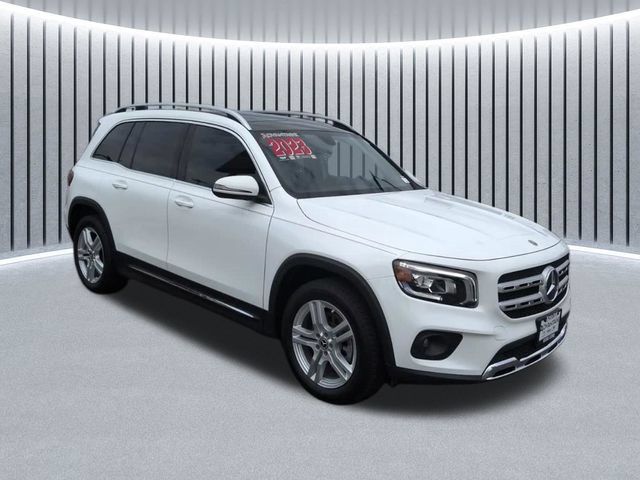 Polar White 2023 Mercedes-Benz GLB SUV / Crossover All-Wheel Drive 8-Speed Dual Clutch